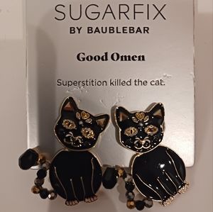Black enamel cat earrings